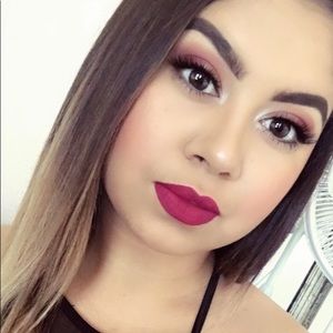 Meet your Posher, Alexia